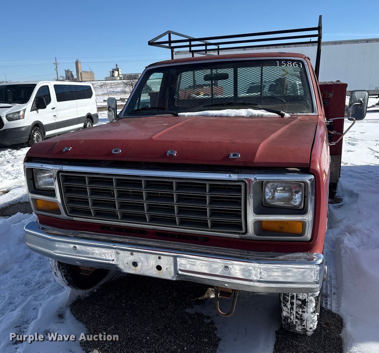 image for item DZ4286 1981 Ford F350 utility bed pickup truck