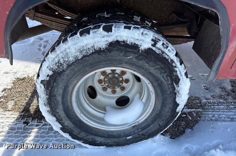 image for item DZ4286 1981 Ford F350 utility bed pickup truck