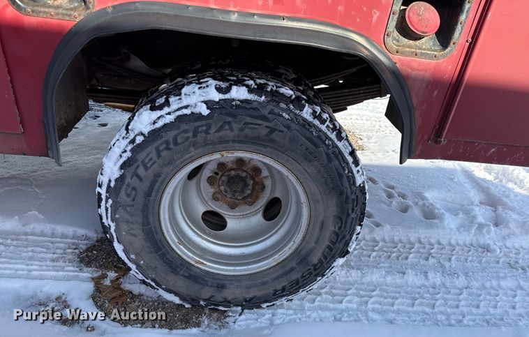 image for item DZ4286 1981 Ford F350 utility bed pickup truck