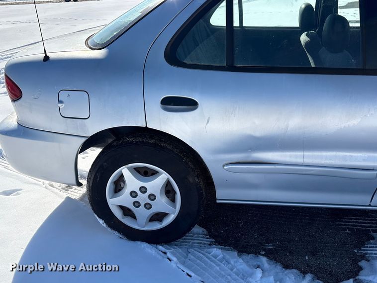 image for item DZ4287 2002 Chevrolet Cavalier Passenger Vehicle