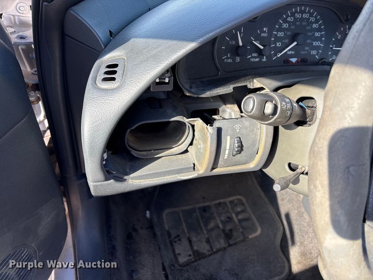 image for item DZ4287 2002 Chevrolet Cavalier Passenger Vehicle