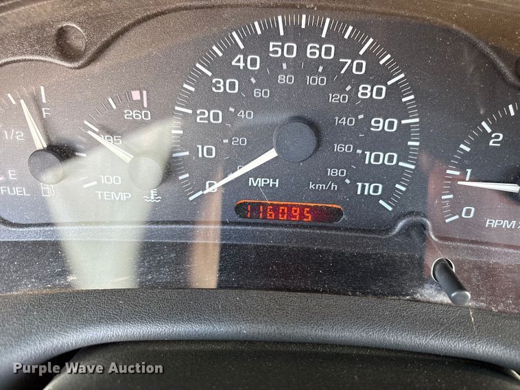 image for item DZ4287 2002 Chevrolet Cavalier Passenger Vehicle