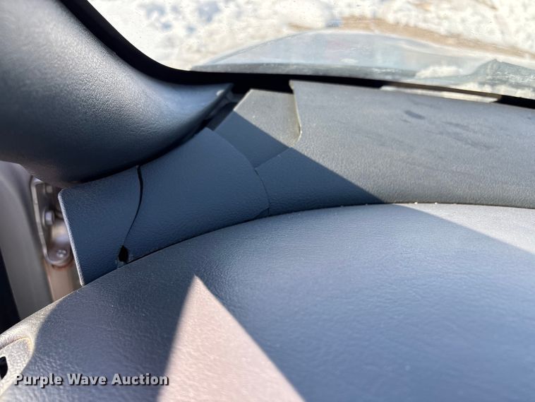 image for item DZ4287 2002 Chevrolet Cavalier Passenger Vehicle