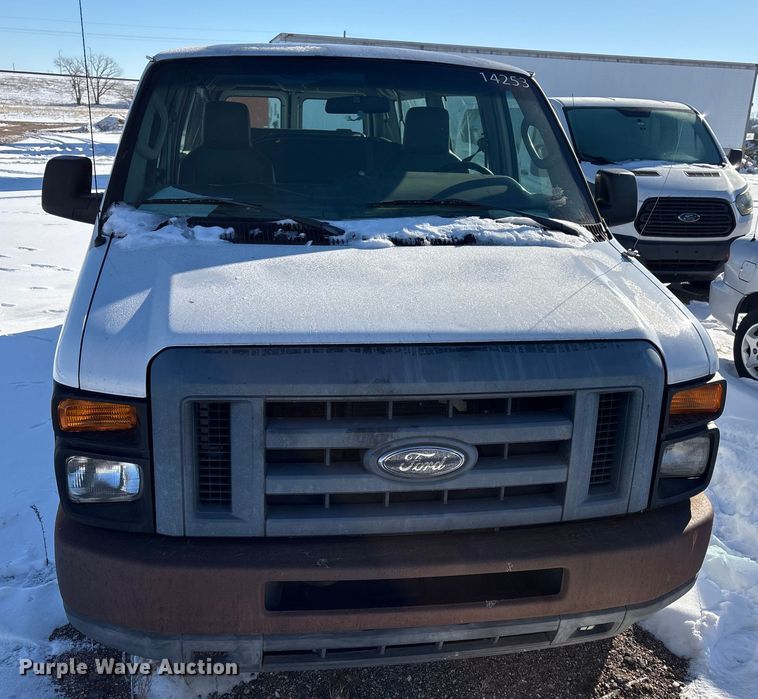 image for item DZ4288 2011 Ford E350 van