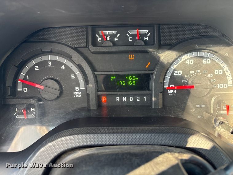 image for item DZ4288 2011 Ford E350 van