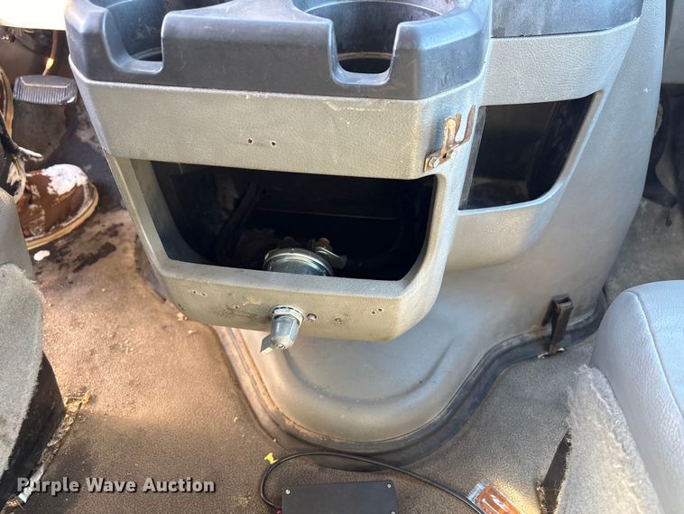 image for item DZ4288 2011 Ford E350 van