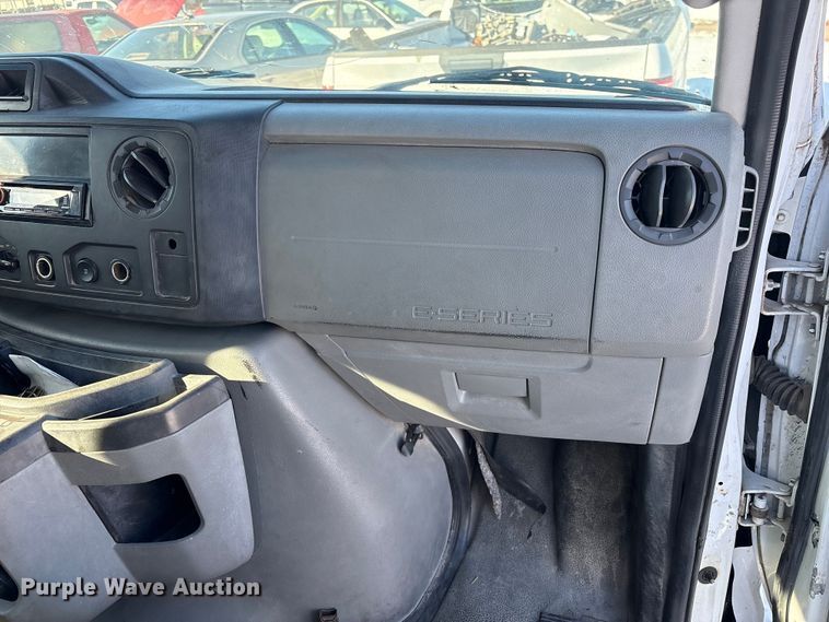 image for item DZ4288 2011 Ford E350 van