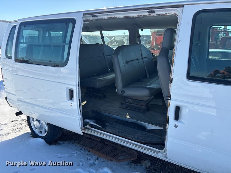 image for item DZ4288 2011 Ford E350 van