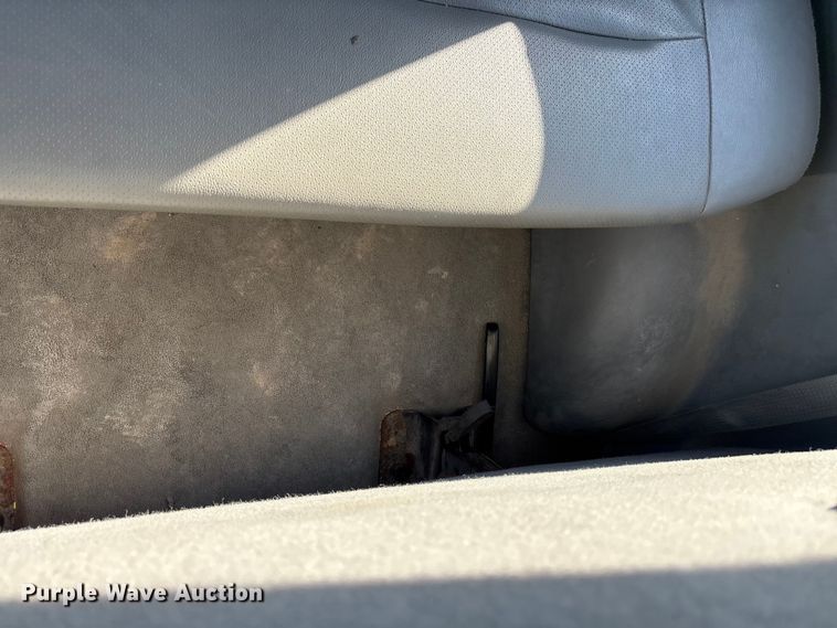 image for item DZ4288 2011 Ford E350 van