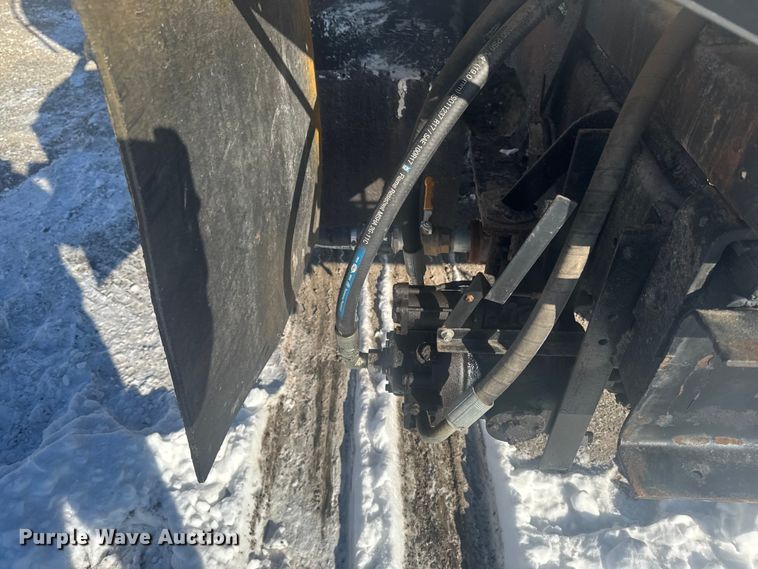 image for item EA2287 1977 International F1800 oil distributor truck