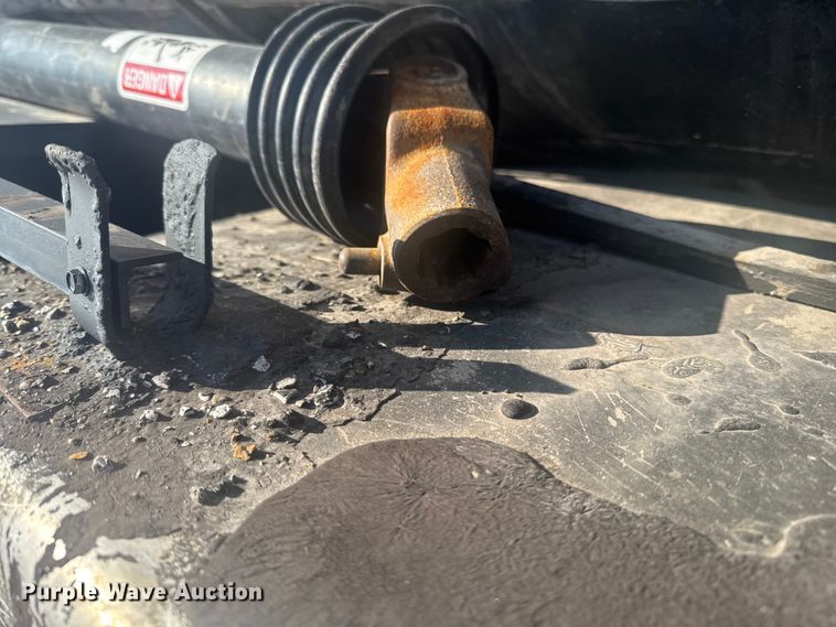 image for item EA2287 1977 International F1800 oil distributor truck