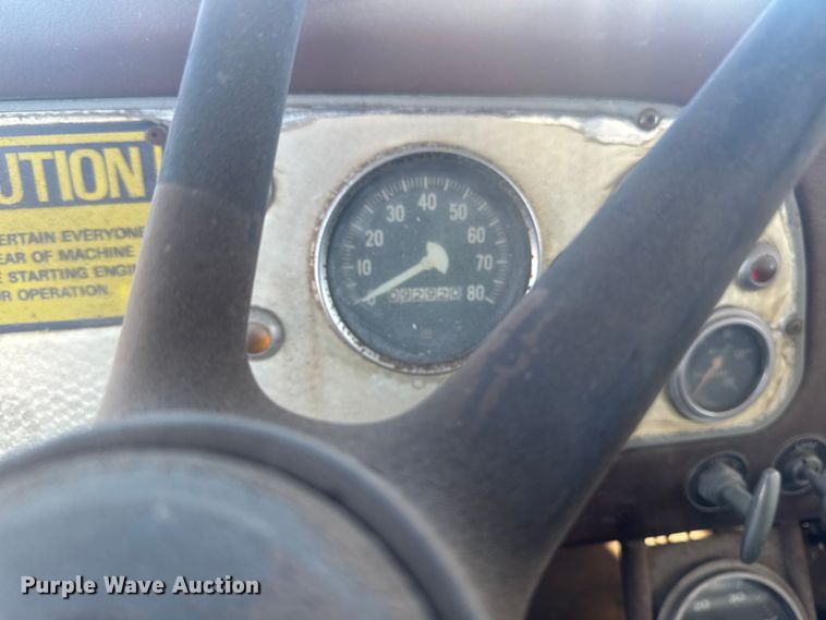 image for item EA2287 1977 International F1800 oil distributor truck