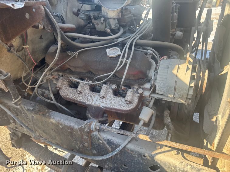 image for item EA2287 1977 International F1800 oil distributor truck