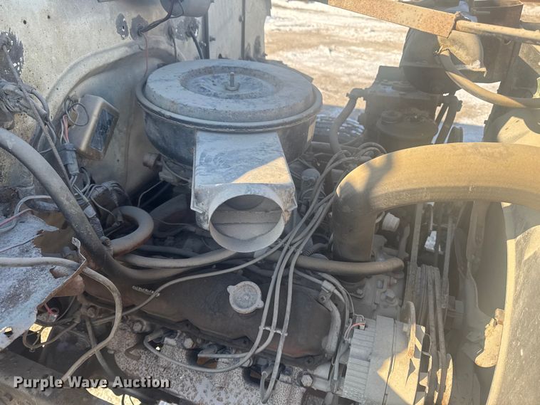 image for item EA2287 1977 International F1800 oil distributor truck