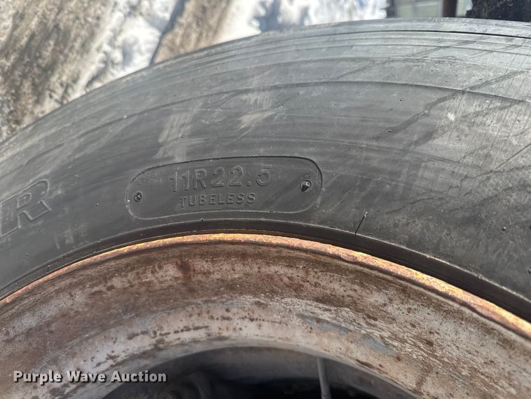 image for item EA2287 1977 International F1800 oil distributor truck