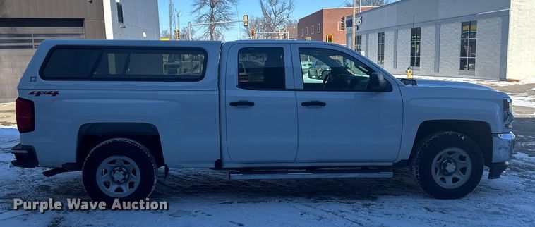 image for item EA2291 2018 Chevrolet Silverado 1500 Ext. Cab pickup truck