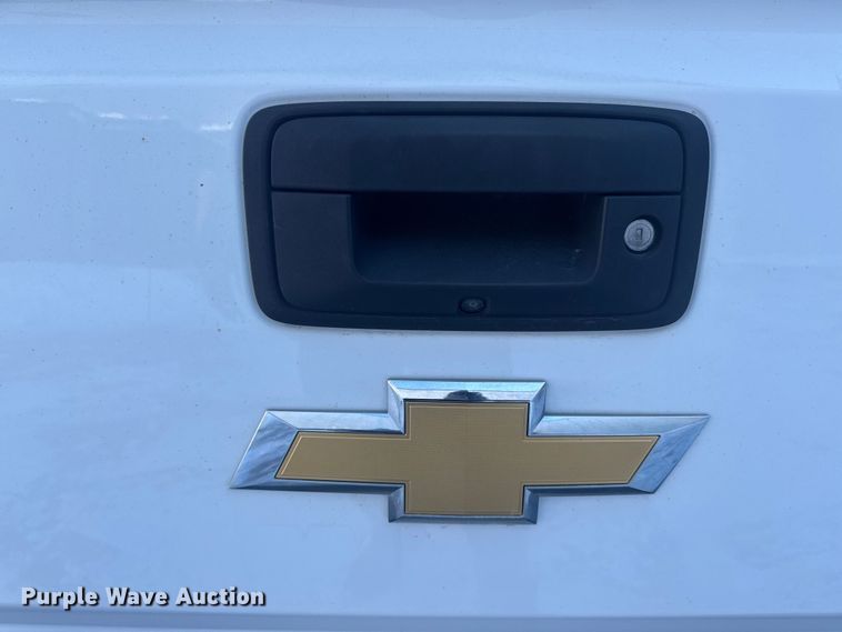 image for item EA2291 2018 Chevrolet Silverado 1500 Ext. Cab pickup truck