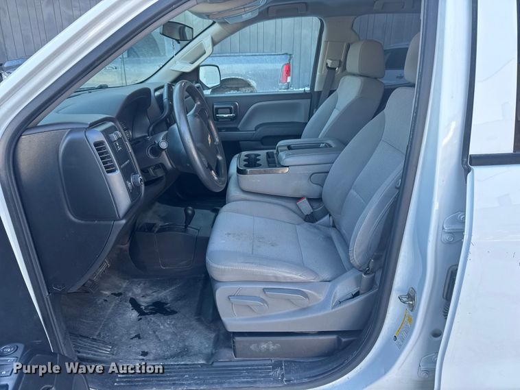 image for item EA2291 2018 Chevrolet Silverado 1500 Ext. Cab pickup truck