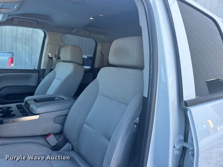 image for item EA2291 2018 Chevrolet Silverado 1500 Ext. Cab pickup truck