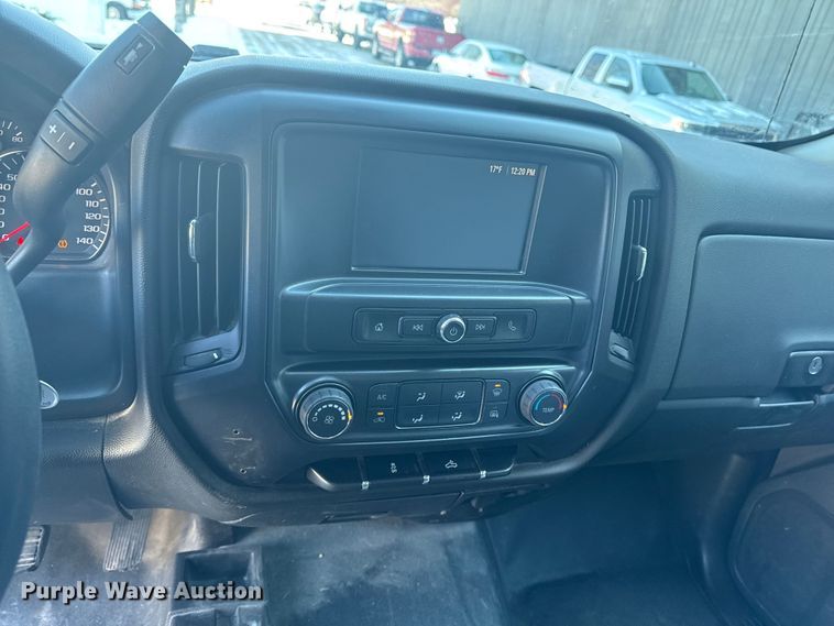 image for item EA2291 2018 Chevrolet Silverado 1500 Ext. Cab pickup truck