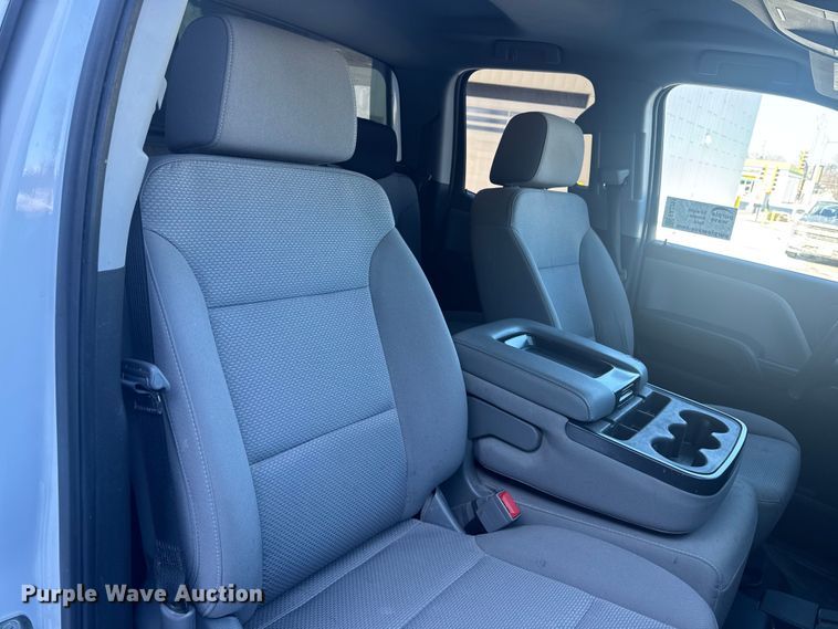 image for item EA2291 2018 Chevrolet Silverado 1500 Ext. Cab pickup truck