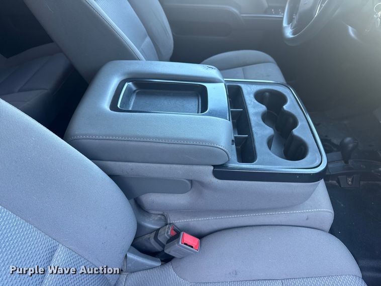 image for item EA2291 2018 Chevrolet Silverado 1500 Ext. Cab pickup truck