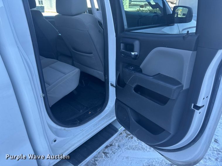 image for item EA2291 2018 Chevrolet Silverado 1500 Ext. Cab pickup truck