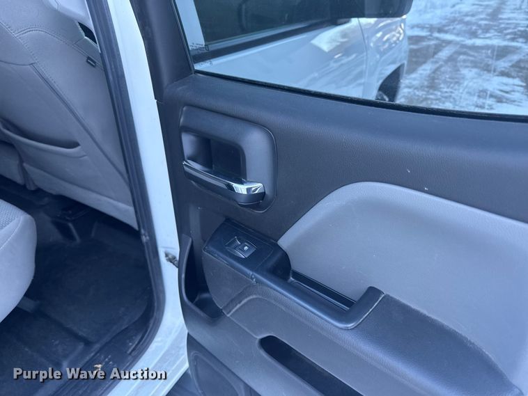 image for item EA2291 2018 Chevrolet Silverado 1500 Ext. Cab pickup truck