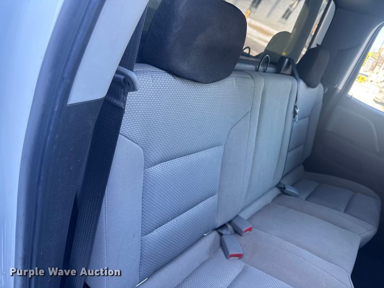 image for item EA2291 2018 Chevrolet Silverado 1500 Ext. Cab pickup truck