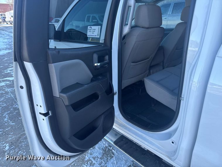 image for item EA2291 2018 Chevrolet Silverado 1500 Ext. Cab pickup truck