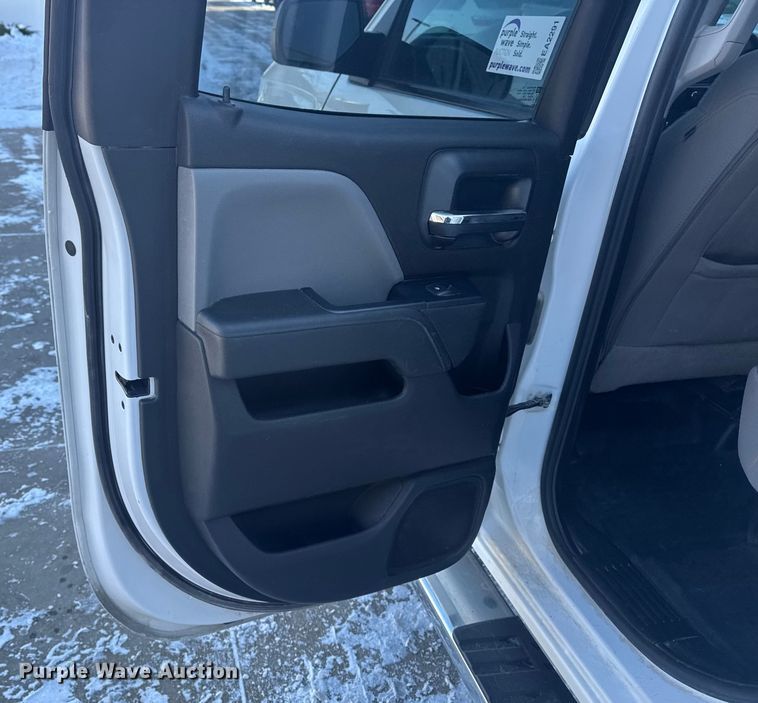 image for item EA2291 2018 Chevrolet Silverado 1500 Ext. Cab pickup truck