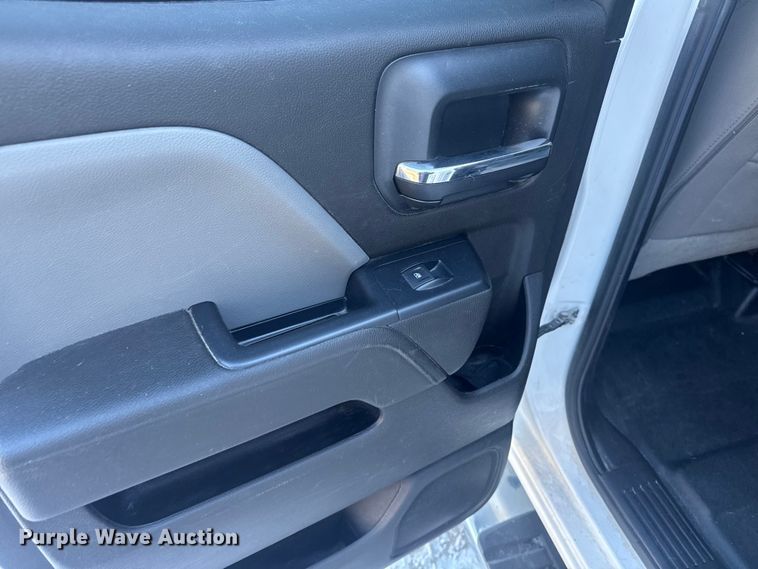 image for item EA2291 2018 Chevrolet Silverado 1500 Ext. Cab pickup truck