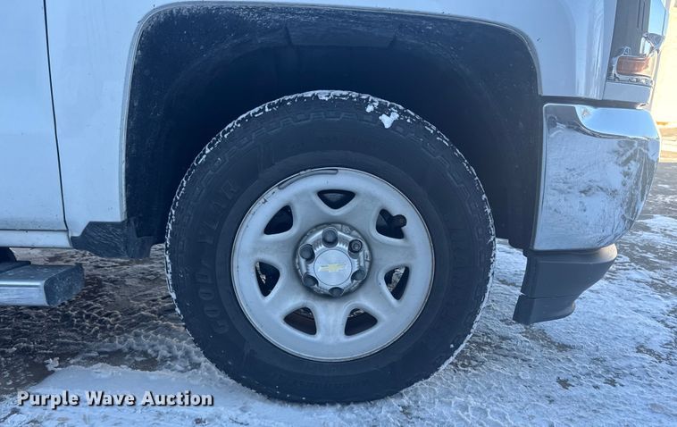 image for item EA2291 2018 Chevrolet Silverado 1500 Ext. Cab pickup truck