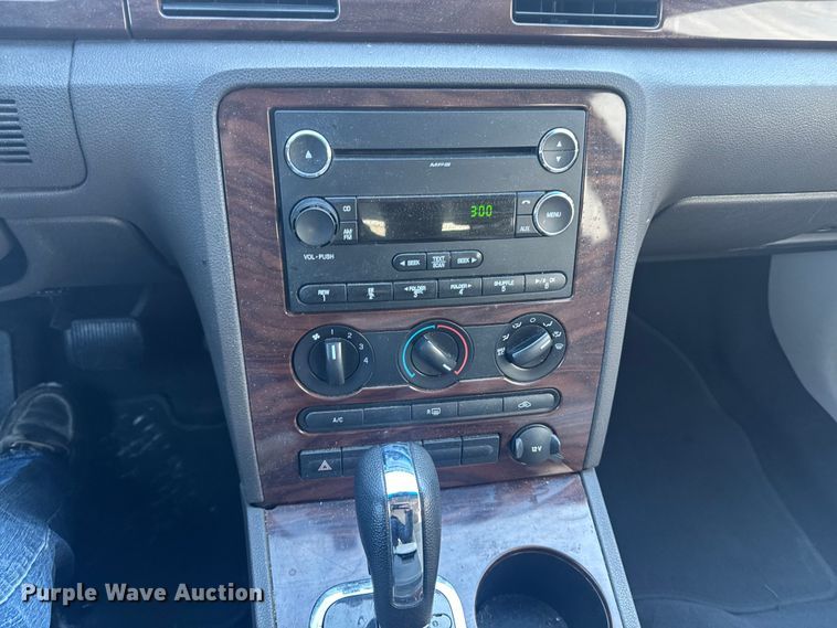 image for item EA2292 2009 Ford Taurus 