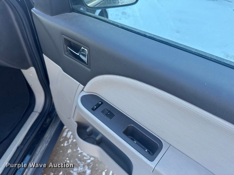 image for item EA2292 2009 Ford Taurus 