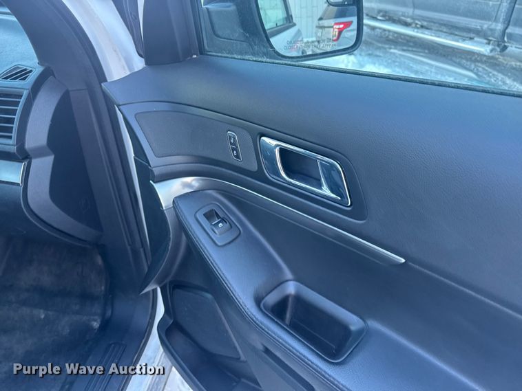 image for item EA2293 2017 Ford Explorer Police Interceptor SUV