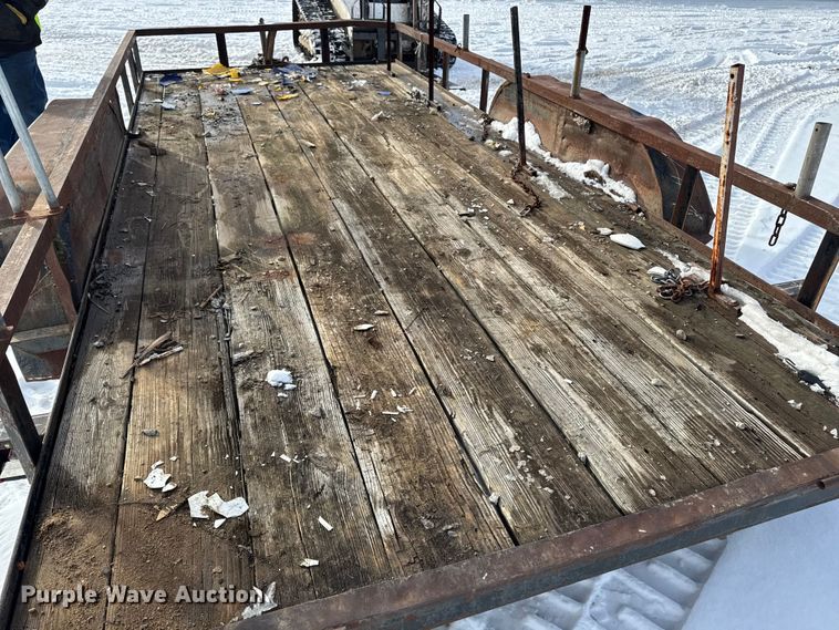 image for item EA2311 1998 Hull Trailer MFG utility trailer