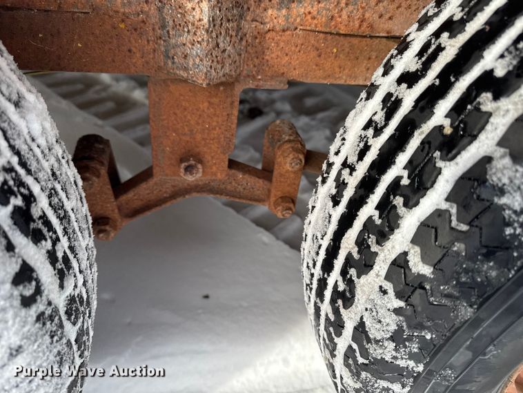 image for item EA2311 1998 Hull Trailer MFG utility trailer