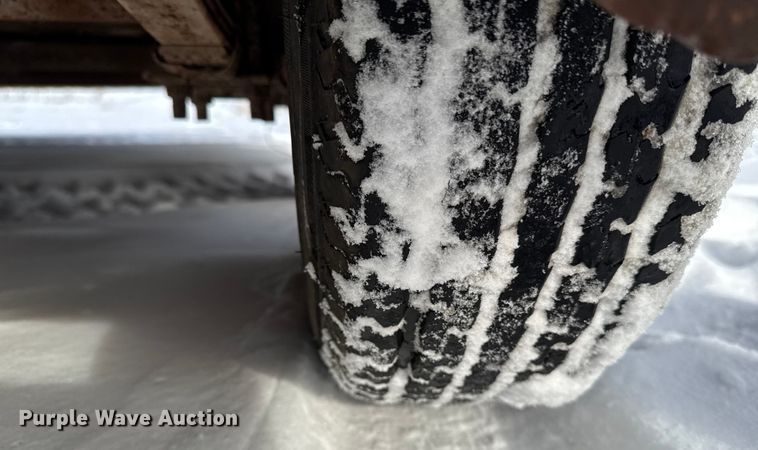 image for item EA2311 1998 Hull Trailer MFG utility trailer