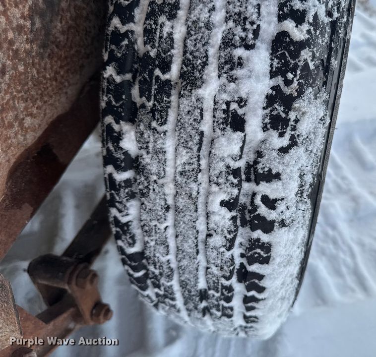 image for item EA2311 1998 Hull Trailer MFG utility trailer