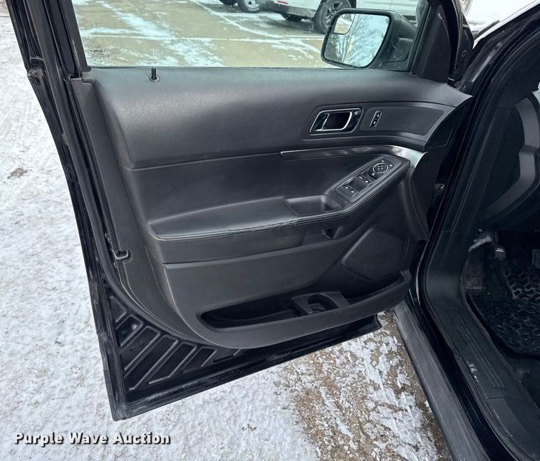 image for item EA2313 2015 Ford Explorer Police Interceptor SUV