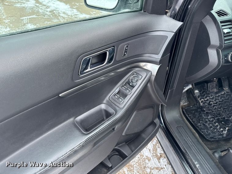 image for item EA2313 2015 Ford Explorer Police Interceptor SUV