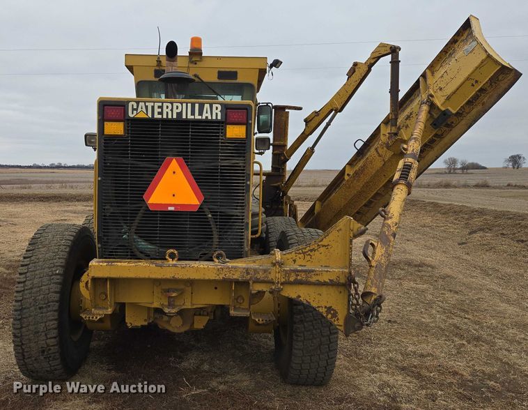 image for item EB1301 2005 Caterpillar 140H VHP Plus motor grader