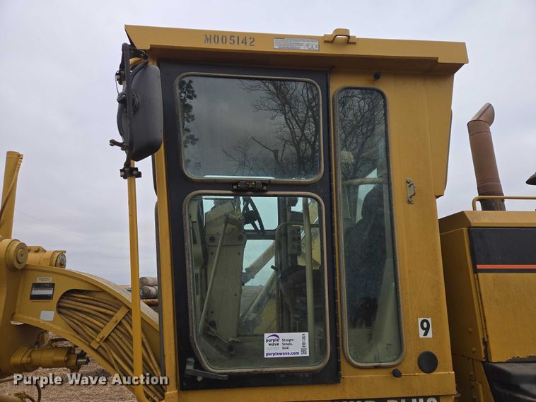 image for item EB1301 2005 Caterpillar 140H VHP Plus motor grader