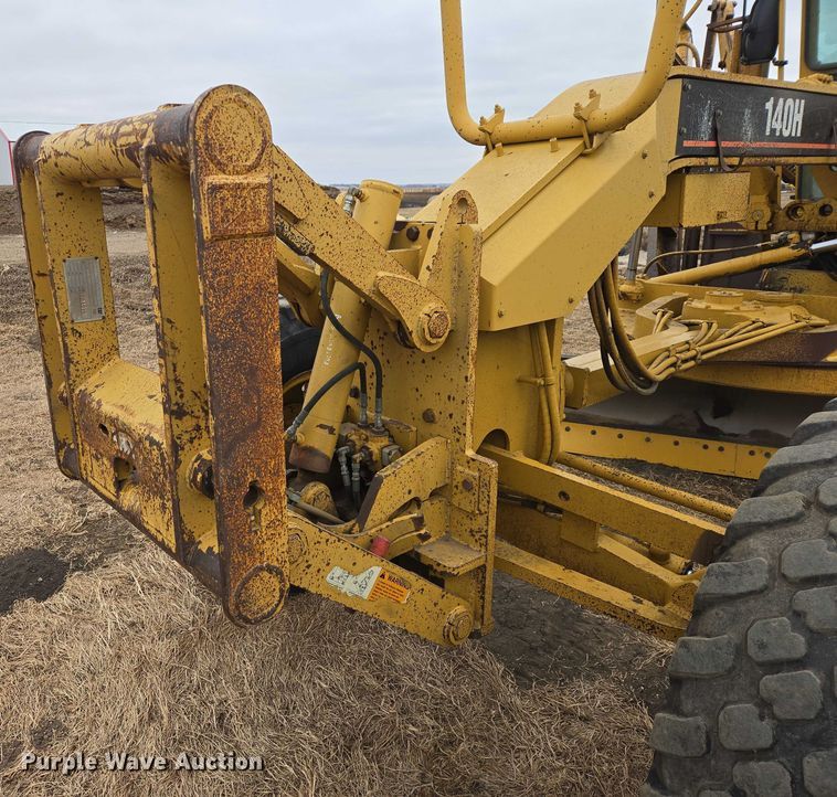 image for item EB1301 2005 Caterpillar 140H VHP Plus motor grader