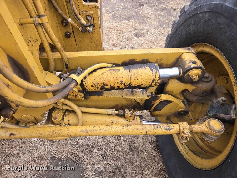 image for item EB1301 2005 Caterpillar 140H VHP Plus motor grader