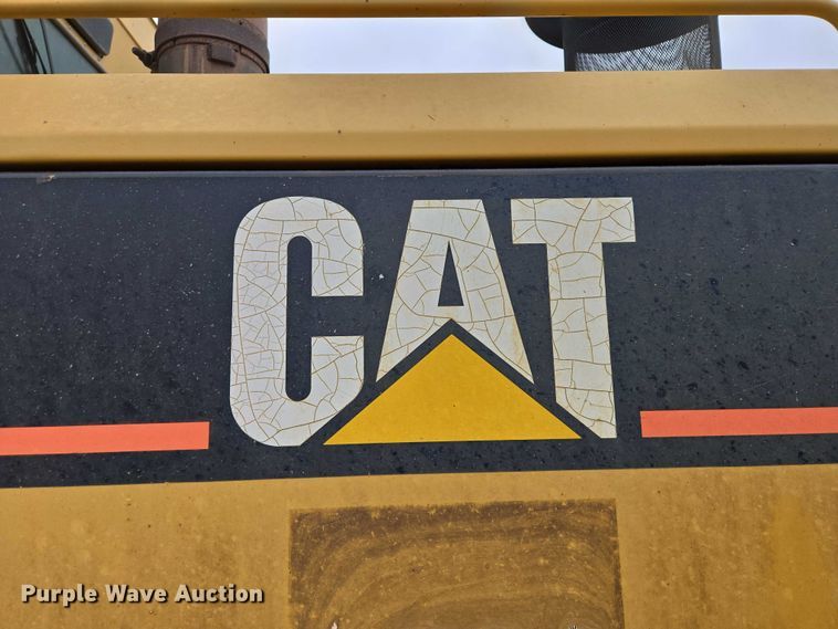 image for item EB1301 2005 Caterpillar 140H VHP Plus motor grader