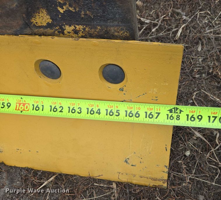 image for item EB1301 2005 Caterpillar 140H VHP Plus motor grader