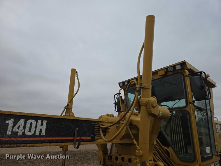 image for item EB1301 2005 Caterpillar 140H VHP Plus motor grader