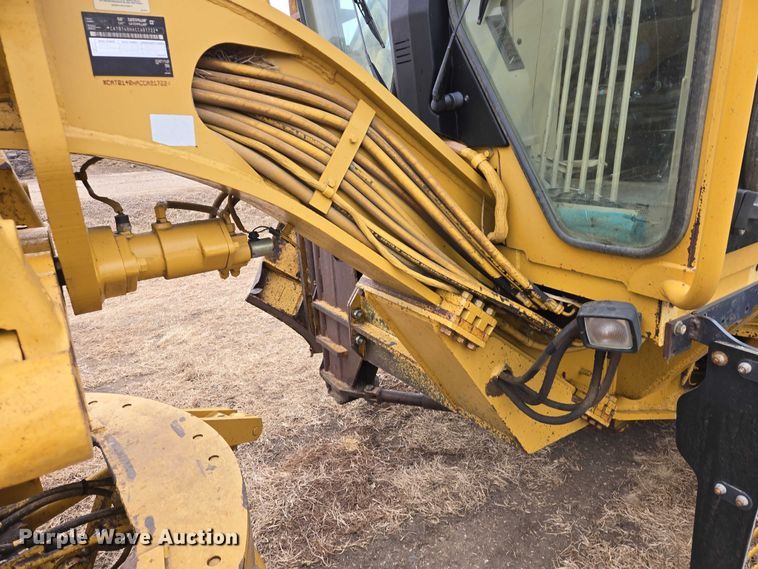 image for item EB1301 2005 Caterpillar 140H VHP Plus motor grader